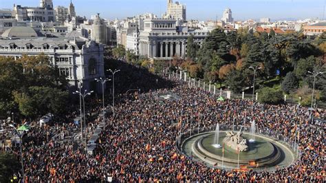 El Partido Popular Y Vox Se Suman A Una Nueva Protesta Multitudinaria