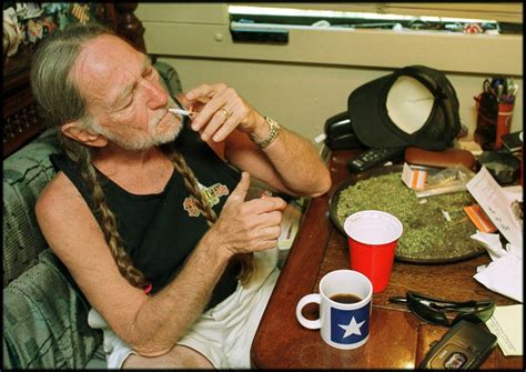 Willie Nelson Gave Up Smoking Pot Due To Breathing Issues