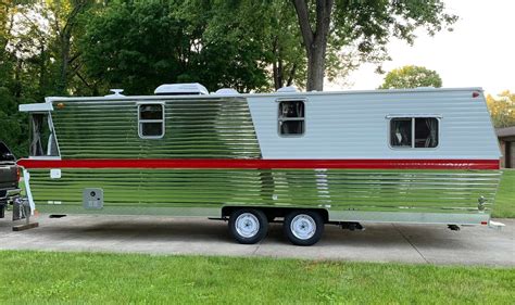 Vintage And Aluminum Holiday House Campers Of The 60s Are Still Alive And Better Than Ever