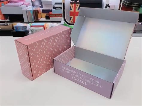 Custom Color Printed Iridescent Holographic Box Paper Packaging Holographic Shipping Corrugated