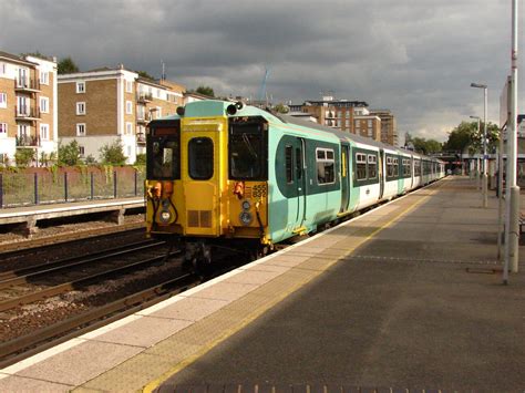 455832 Kensington Olympia Southern Class 455 Unit No 45 Flickr