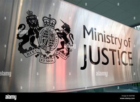 Ministry of justice sign uk hi-res stock photography and images - Alamy