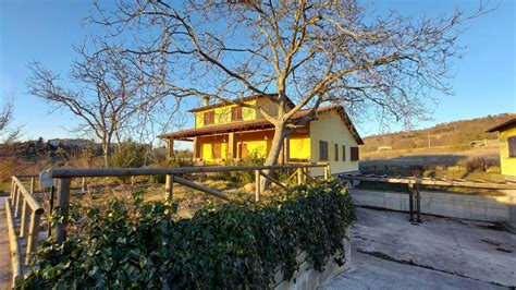 Villa Vendita Gualdo Tadino Cerco Casa Umbria