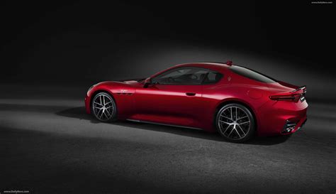 2023 Maserati GranTurismo Trofeo - Stunning HD Photos, Videos, Specs, Features & Price - DailyRevs