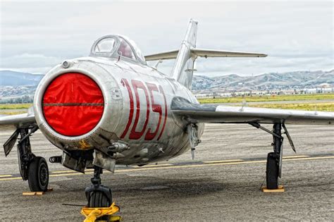 22 best images about Korean War Mig 15 on Pinterest | Russian fighter ...