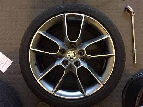 Skoda Octavia VRS Gemini 18 Wheels With Tyres Wheels Tyres For