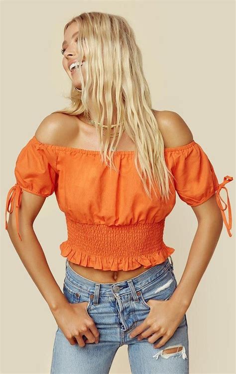 Papaya Crop Top In 2020 Crop Tops Tops Orange Outfit