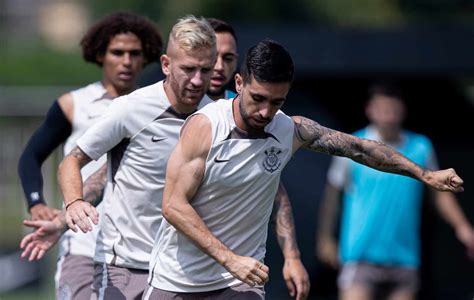 Corinthians terá dois reforços em jogo contra o Santo André