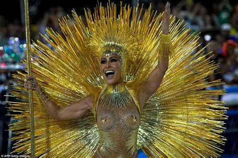 Rio Carnival Dancers Sparkle In Greatest Show On Earth Daily Mail Online