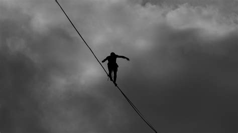 Navigating The Tightrope Of Effective Leadership Sdawkins Growth Agent