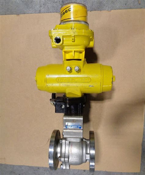 Flow Tek Cf M Pc Full Port Ball Valve W Hytork Actuator