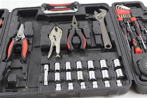 Husky Multi Purpose Tool Set 123 Piece Set Property Room