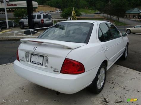 Cloud White Nissan Sentra S Special Edition Photo