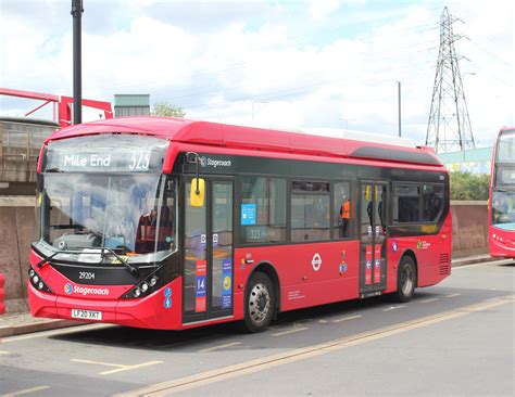 Stagecoach London 29204 LF20XKT Canning Town Bus Stati Flickr