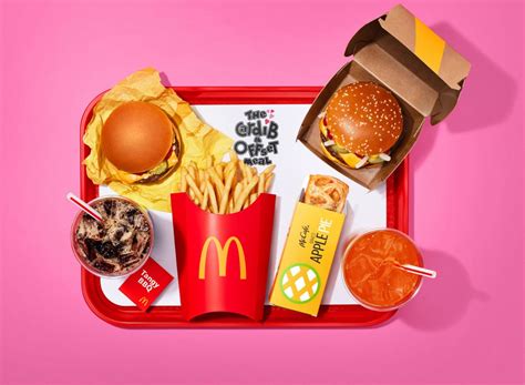 6 Most Controversial Fast Food Items Of 2023