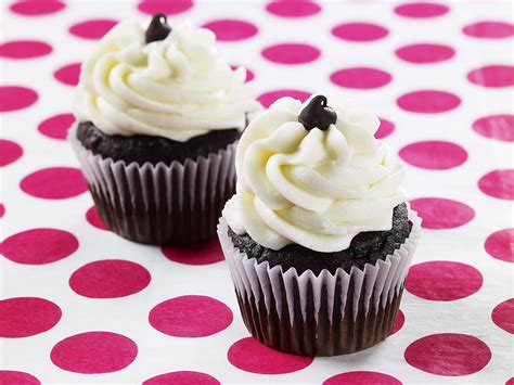 Easy Baileys Irish Cream Cupcakes Recipe