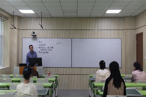 数学与信息科学学院开展三笔字培训活动