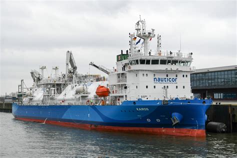 Worlds Largest Lng Bunkering Vessel Christened In Hamburg