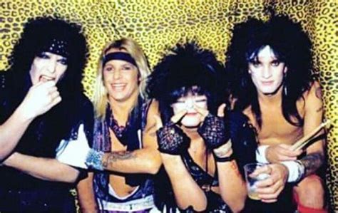 Pin By Ashley Clouser On Classics Motley Crue Motley Crüe Hair