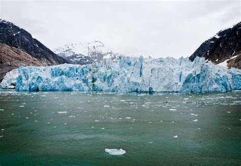 Dawes Glacier stock image. Image of change, mountain - 10853103