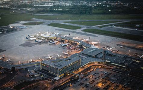 Montreal airport refuellers resume negotiation process - Travelweek