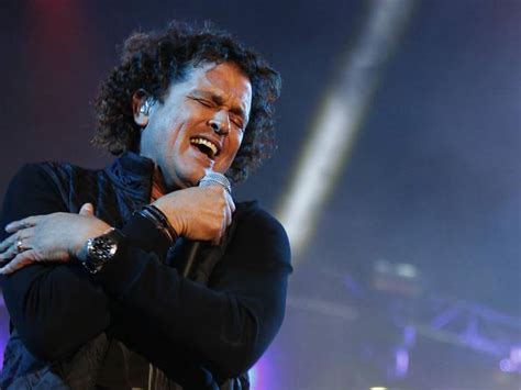 Carlos Vives Presenta Su Nuevo Sencillo La Historia