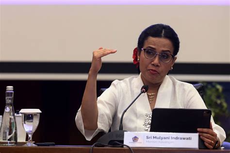 FOTO Sri Mulyani Umumkan APBN Alami Defisit Rp35 Triliun