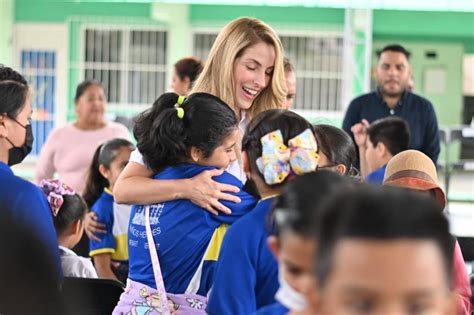 Urbis Paty Lobeira De Yunes Inicia El Programa Cuidando Sonrisas En