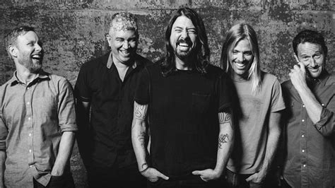 นบถอยหลงคอนเสรตรอคแหงป Foo Fighters live in Bangkok 2017