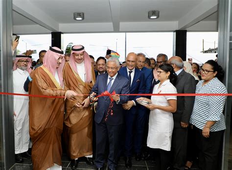 The Saudi Fund for Development Inaugurates Cancer Hospital Project in