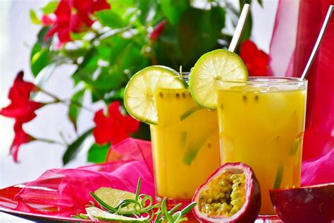 Deux Recettes De Cocktail Fruit Avec Rhum Pour Se Rafraîchir En été Vitam Fruits