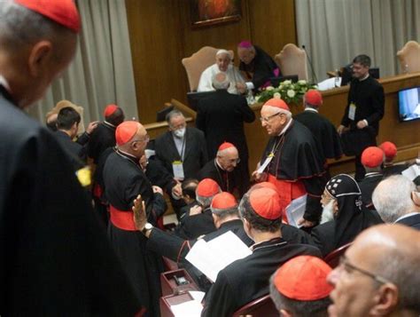 El Papel De Los Laicos En La Iglesia Eje Central Del Debate Entre El