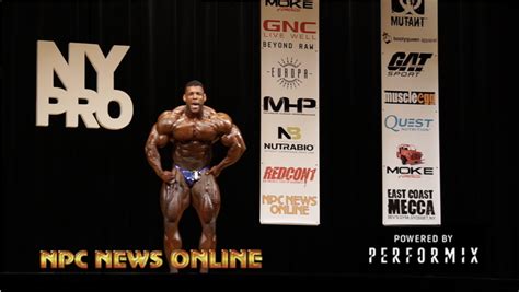 Nathan De Asha 2018 IFBB NY Pro Men S Bodybuilding Winner Posing