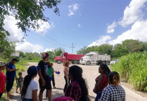 Vecinos Bloquean Carretera En Quintana Roo Exigen Que Cfe Restaure