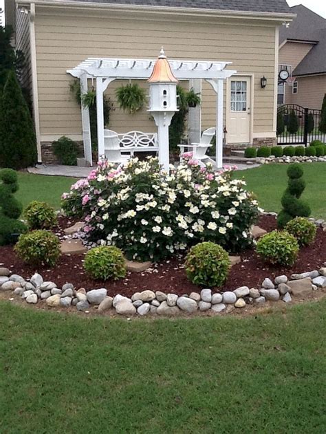 20+ Front Yard Flower Garden Designs