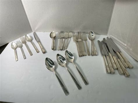 VINTAGE ONEIDA PRESTIGE PLATE GRENOBLE 1938 SILVER PLATE SET 39 Pc Set