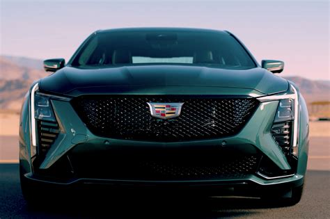 2025 Cadillac Ct5 V And Blackwing Bolder Design Enhanced Tech Unveiled Motortrends