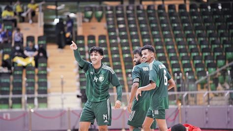 جريدة الرياض منتخب الصالات يتغلب على البحرين