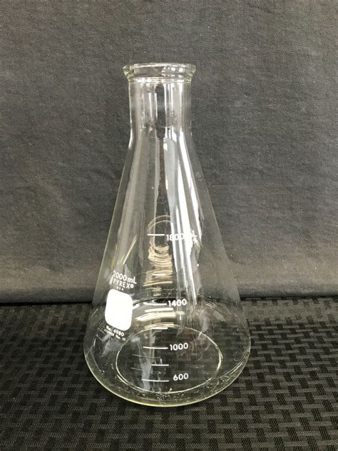 Corning Pyrex 2000ml Glass Graduated Heavy Duty Rim Erlenmeyer Flask