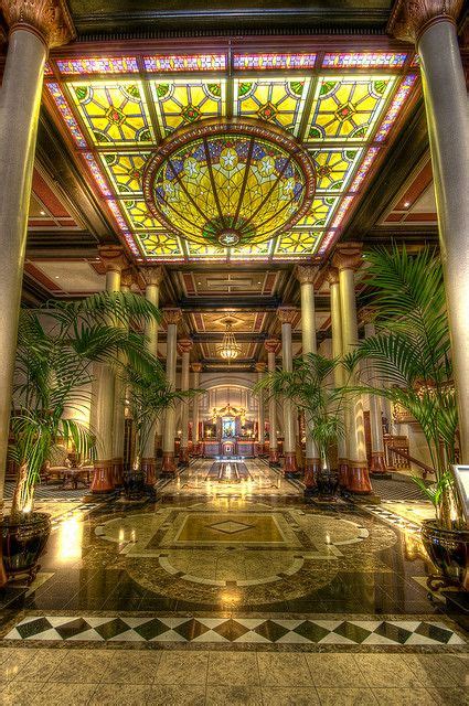 Driskill Hotel Lobby | Beautiful Architecture in Austin, Texas