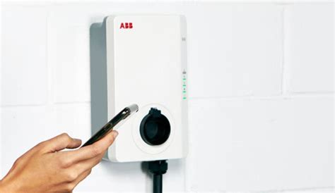 ABB Terra mit Kabel RFID 4G und MID Zähler 22 kW 32 A e mobileo de