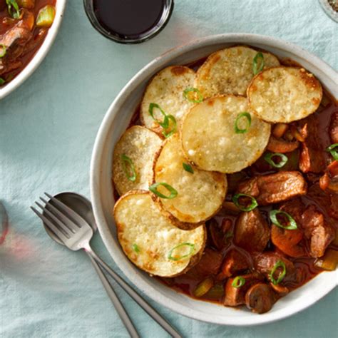 Beef And Mushroom Stew With Roasted Potatoes Beef And Mushroom Stew