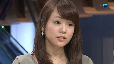 フジテレビ女子アナ画像庫 本田朋子の美脚・ミニスカ 13年3月9日 すぽると！