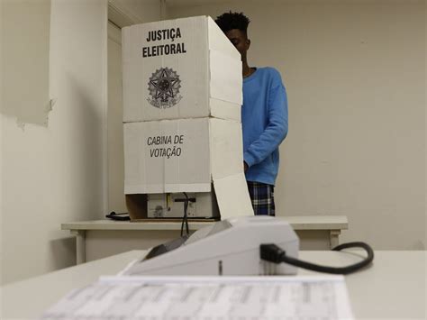 Bote fé no Voto Votar é um direito uma campanha pela boa informação