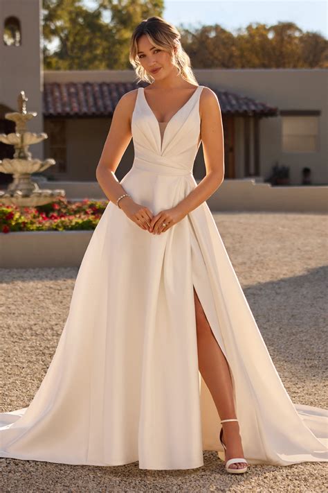 Sophia Tolli Ballina Y Wedding Dress