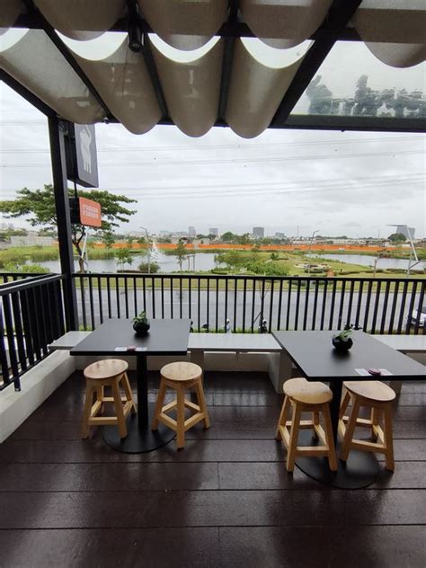 Dum Dum Cafe Dengan View Danau Review Vega Ig Vegaprima Di