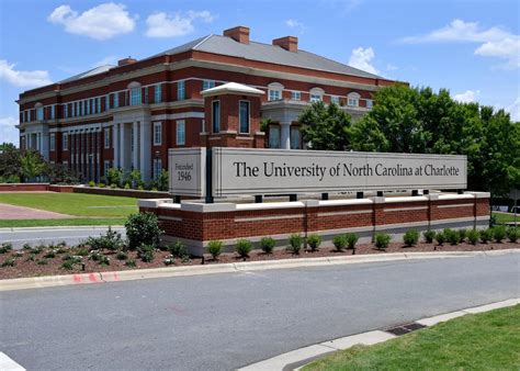 Unc Charlotte Chancellor To Retire In 2020 Education