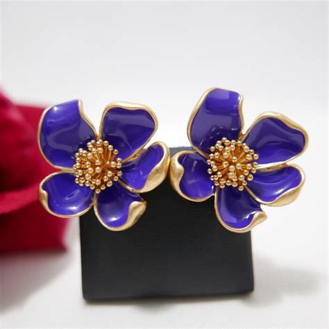 Oscar De La Renta Dark Purple Enamel Flower Pierced Catawiki