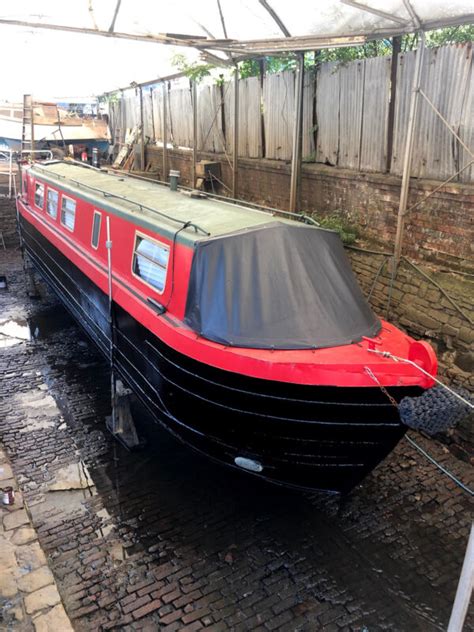 Narrowboat With Cheap Permanent Mooring In Manchester For Sale From