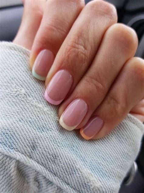 Micro French Nails So Elegant Sieht Der Neue Nageltrend Aus French